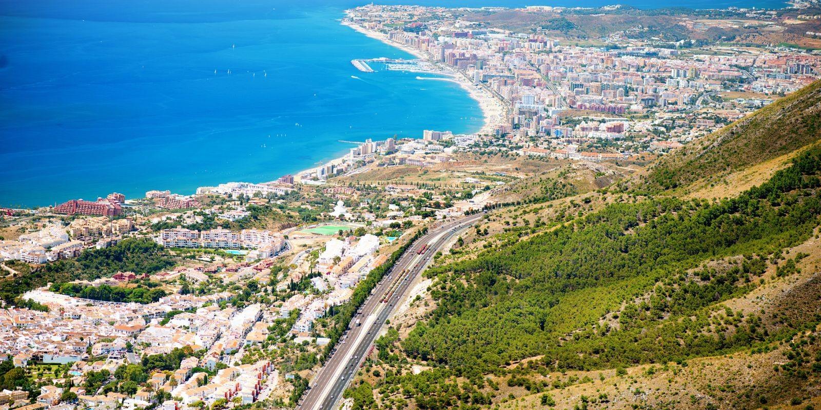 Descubre los beneficios del clima en la Costa del Sol para inversores del Este de Europa